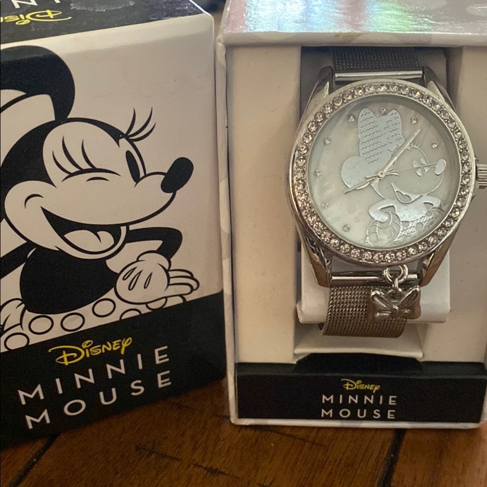 Disney Minnie Mouse Silver and White Watch